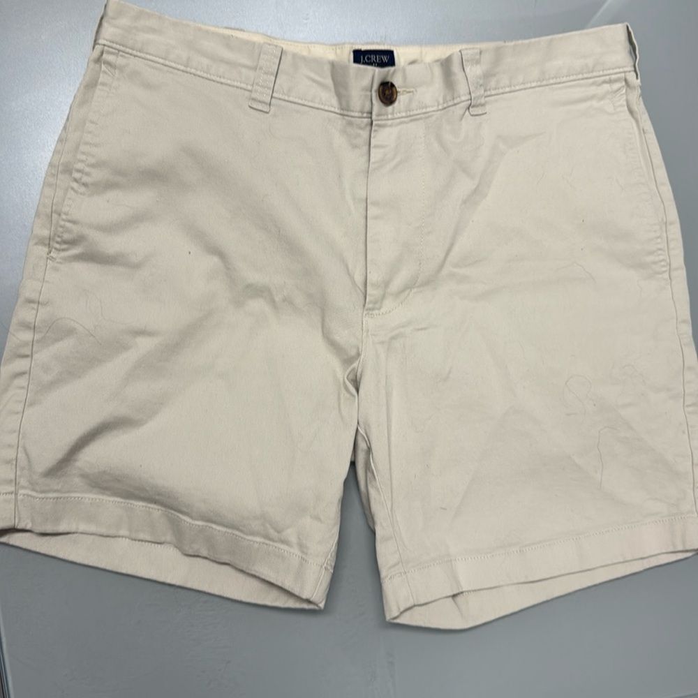 J Crew Light Khaki Shorts - LIKE NEW - Mens Shorts Size 33 - Excellent Condition
